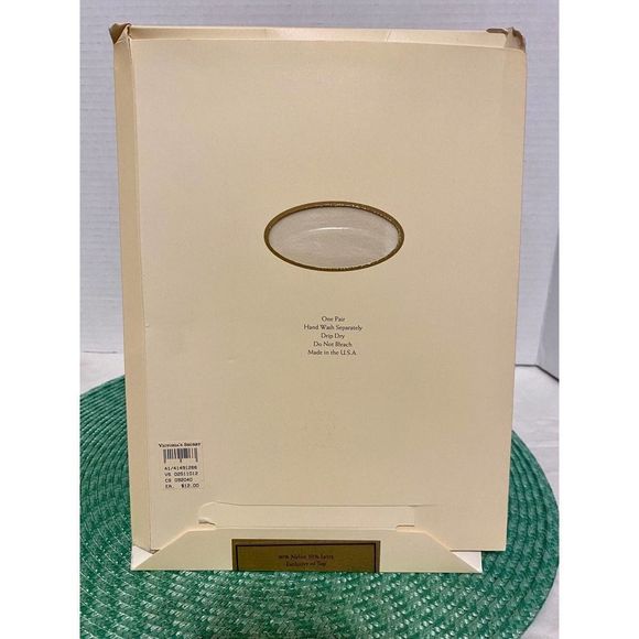 Vintage Victoria Secret Lingerie for the Leg Thigh Highs Beige - Picture 3 of 3